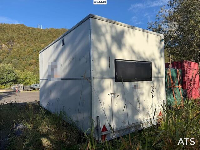 Letthus kabina – odpočinková místnost  Letthus cabin – break room