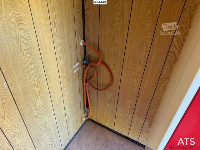 Letthus kabina – odpočinková místnost  Letthus cabin – break room