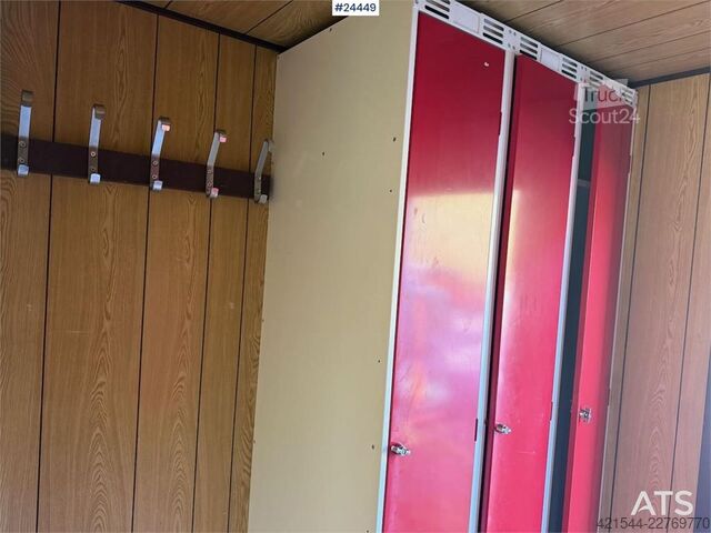 Letthus kabina – odpočinková místnost  Letthus cabin – break room