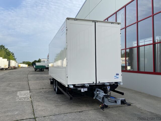 Kofferanhänger Möslein TKO 105 D 6m  weiß  Tandem- Koffer, Durchladbar, -- Neufahrzeug --