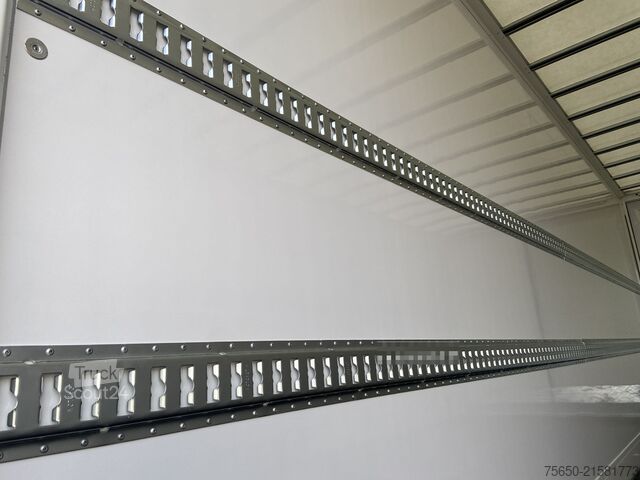 Kofferanhänger Möslein TKO 105 D 6m  weiß  Tandem- Koffer, Durchladbar, -- Neufahrzeug --