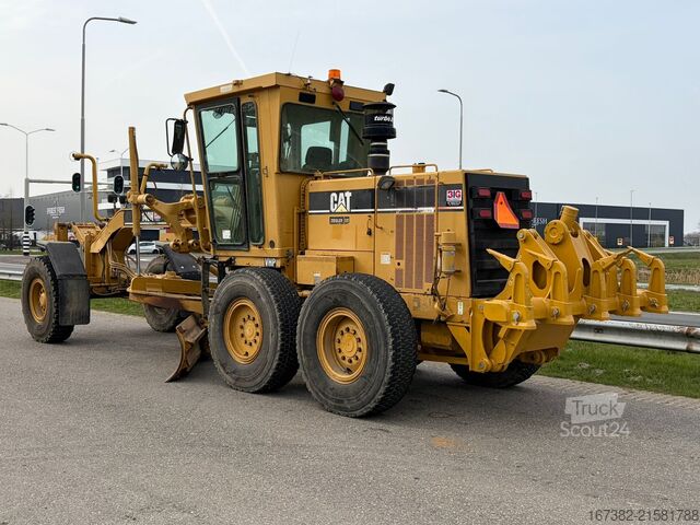 Road grader Caterpillar 140H