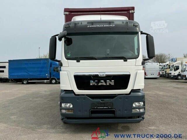 Platformas kravas automašīna ar tentu MAN TGS 26.320 Edscha Schiebeplane Mitnahmestapler V.