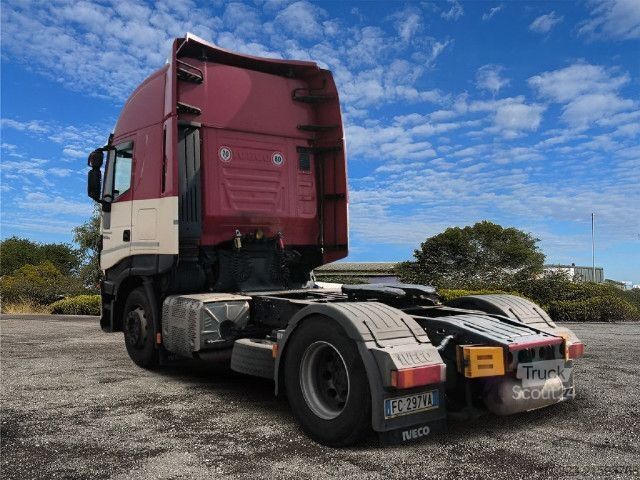 Standardni vlačilec IVECO AS440S48T/P