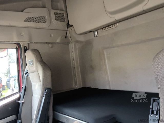 Standardni vlačilec IVECO AS440S48T/P