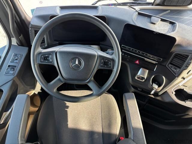 Standardni vlačilec  Actros 1851 LS