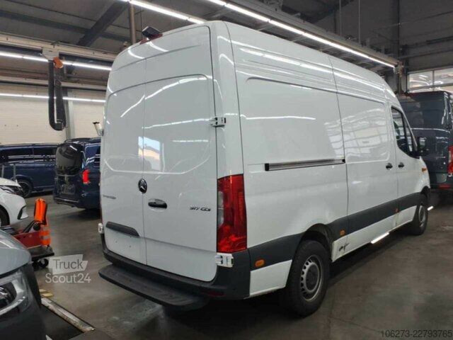 Furgons Mercedes-Benz Sprinter 317 CDI,L2H2,Automatik,Kamera,Navi