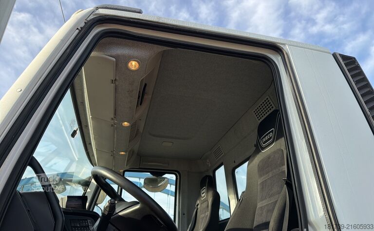 Hakowiec Iveco Stralis 360 6x2 / 50 tho. km!! / Marell