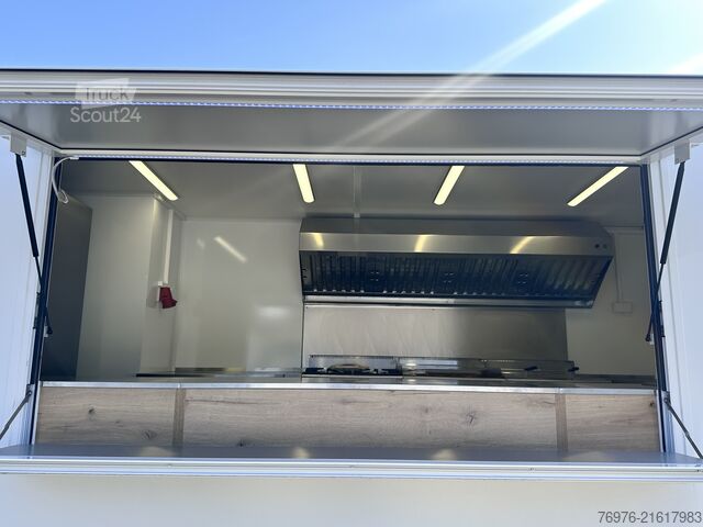 Verkeerswerkzaamheden Mercedes-Benz Foodtruck, Imbisswagen, Food Truck mit neuer Küche und Ausstattung