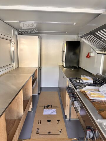 Verkeerswerkzaamheden Mercedes-Benz Foodtruck, Imbisswagen, Food Truck mit neuer Küche und Ausstattung