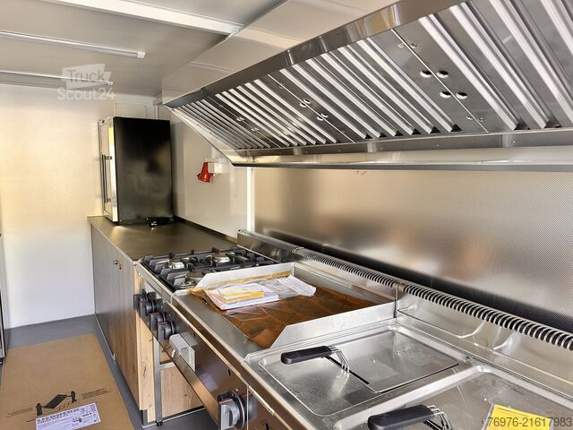 Verkeerswerkzaamheden Mercedes-Benz Foodtruck, Imbisswagen, Food Truck mit neuer Küche und Ausstattung