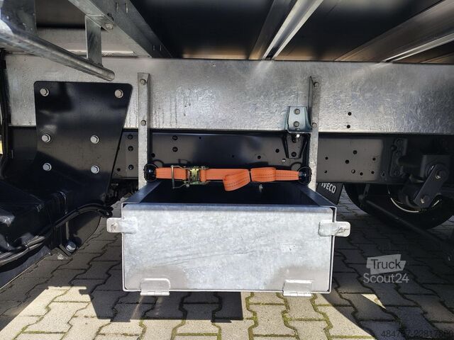 Transportador con plataforma y toldo IVECO Daily 70C18HA8 Plane LBW BackSleeper SOFORT