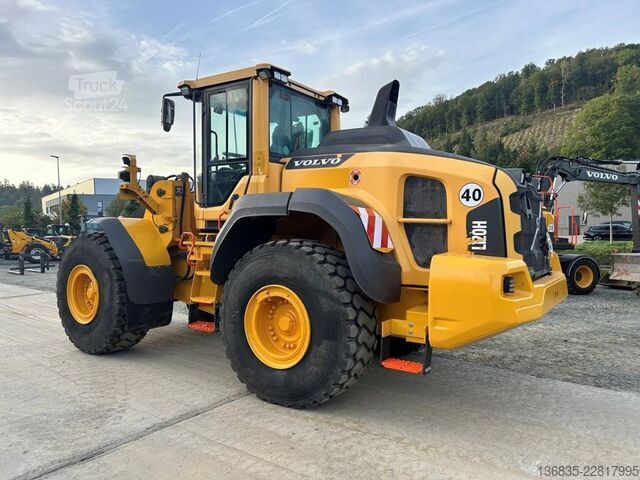 Iekrāvējs Volvo L 120 H