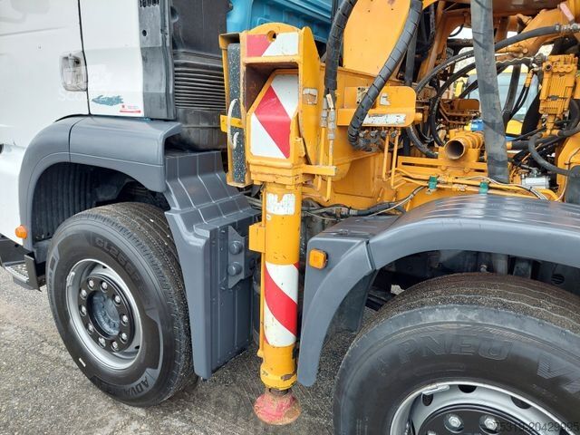 Beton pompası kamyonu MAN 35.413 FFD-TM BB CIFA MAGNUM MK 28.4