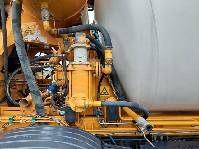 Beton pompası kamyonu MAN 35.413 FFD-TM BB CIFA MAGNUM MK 28.4