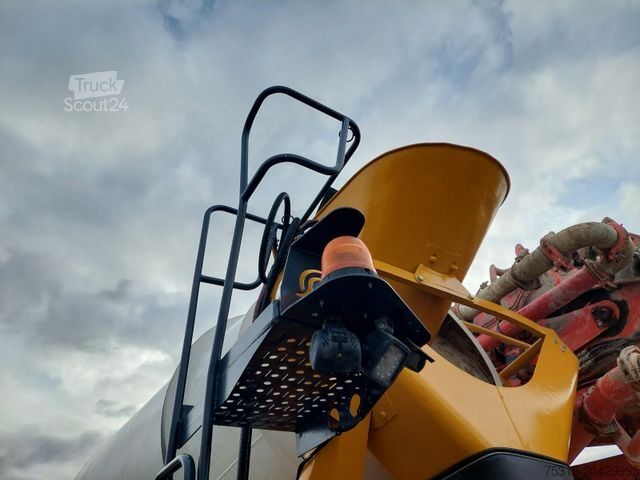 Beton pompası kamyonu MAN 35.413 FFD-TM BB CIFA MAGNUM MK 28.4