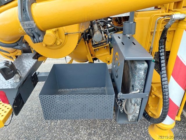 Beton pompası kamyonu MAN 35.413 FFD-TM BB CIFA MAGNUM MK 28.4