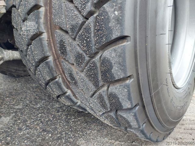 Beton pompası kamyonu MAN 35.413 FFD-TM BB CIFA MAGNUM MK 28.4