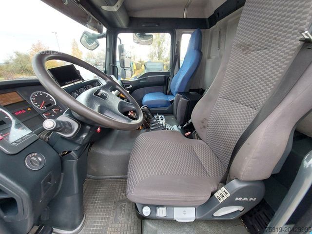 Beton pompası kamyonu MAN 35.413 FFD-TM BB CIFA MAGNUM MK 28.4