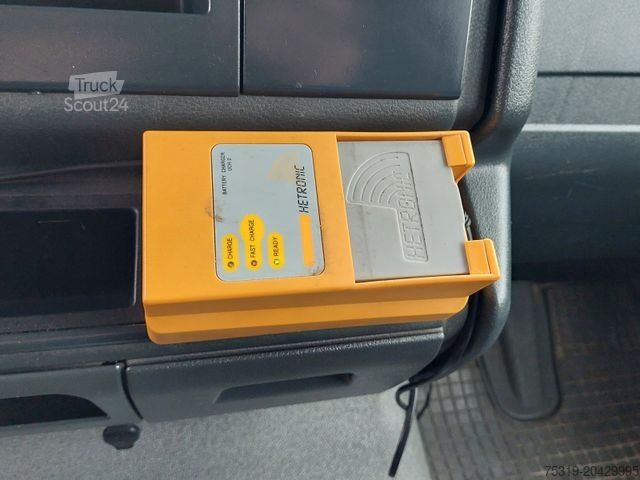 Beton pompası kamyonu MAN 35.413 FFD-TM BB CIFA MAGNUM MK 28.4