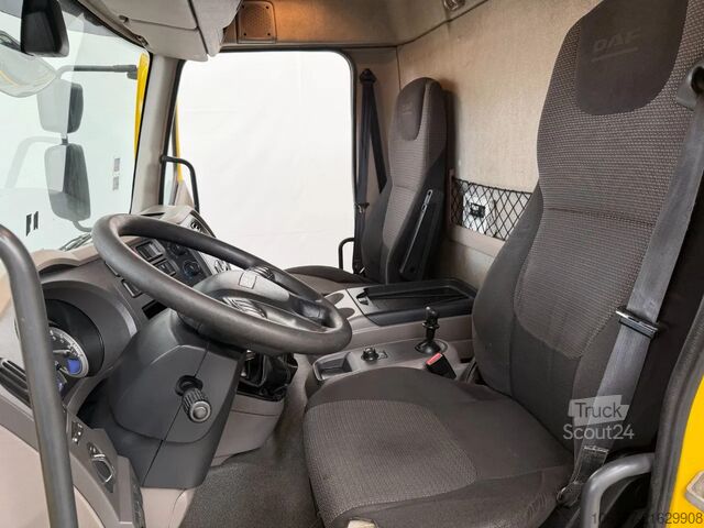 Transport réfrigéré/congélé DAF LF 220 EURO 6 BLATT/BLATT -LAMMES/LAMMES - SCH...