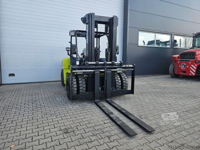 Voorlader vorkheftruck Clark C70D - NEU - DIESEL KUBOTA - TRIPLEX