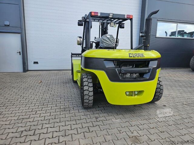 Voorlader vorkheftruck Clark C70D - NEU - DIESEL KUBOTA - TRIPLEX