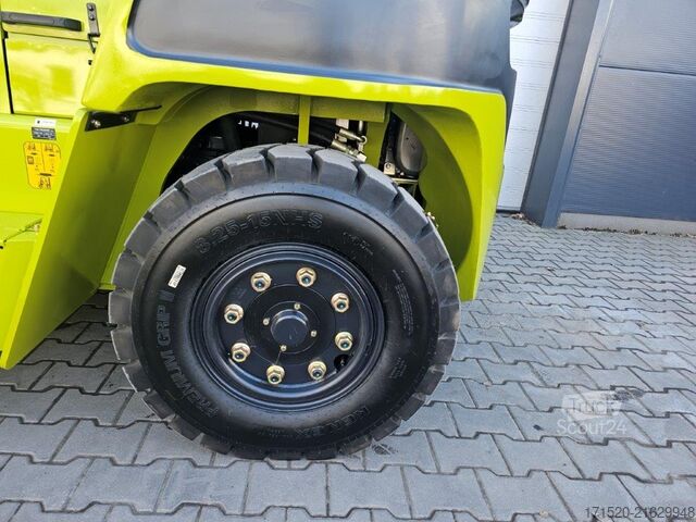 Voorlader vorkheftruck Clark C70D - NEU - DIESEL KUBOTA - TRIPLEX