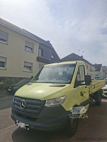Basculante trilateral Mercedes-Benz Sprinter 314