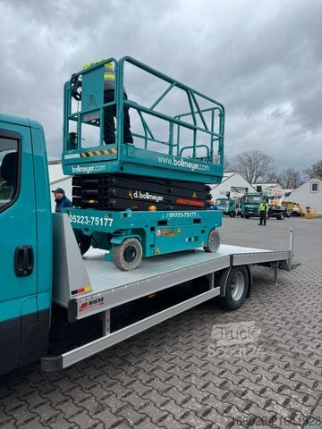 Pick-up furgonas IVECO Maschinentransporter Arbeitsbühnentransporter