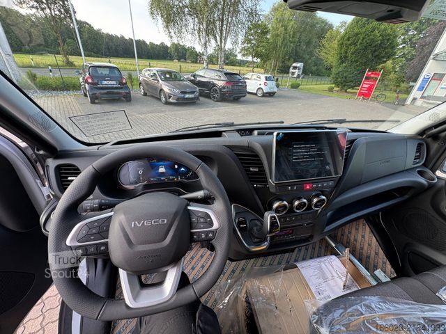 Tralas IVECO Maschinentransporter Arbeitsbühnentransporter