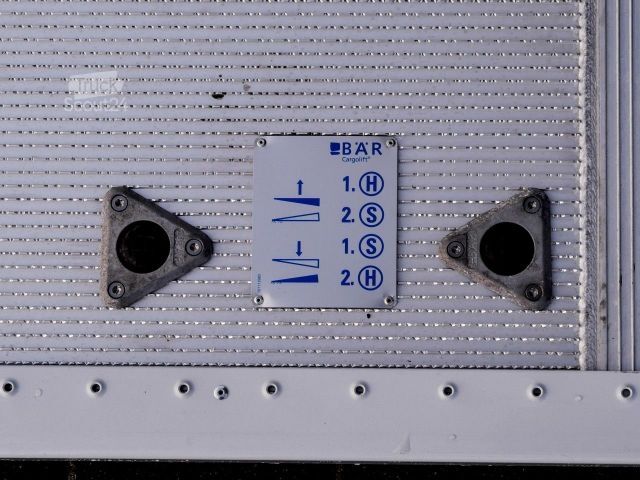 Kutu kamyonu DAF XB 290 FA Koffer 16t