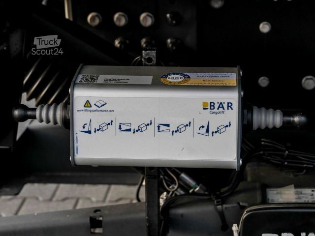 Kutu kamyonu DAF XB 290 FA Koffer 16t