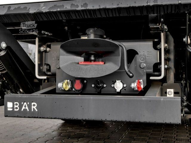 Kutu kamyonu DAF XB 290 FA Koffer 16t