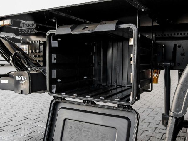 Kutu kamyonu DAF XB 290 FA Koffer 16t