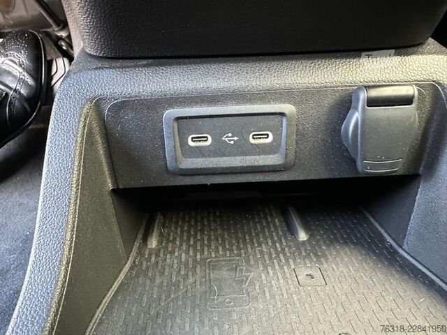 Minibus Mercedes-Benz T 180 Progressive Automatik Navi RFK LED