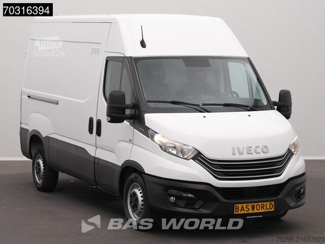 Bestelauto Iveco Daily 35S16 L2H2 160PK  3,5t Trekgewicht Navi A...