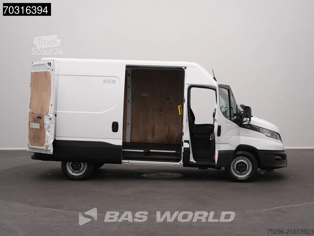 Bestelauto Iveco Daily 35S16 L2H2 160PK  3,5t Trekgewicht Navi A...