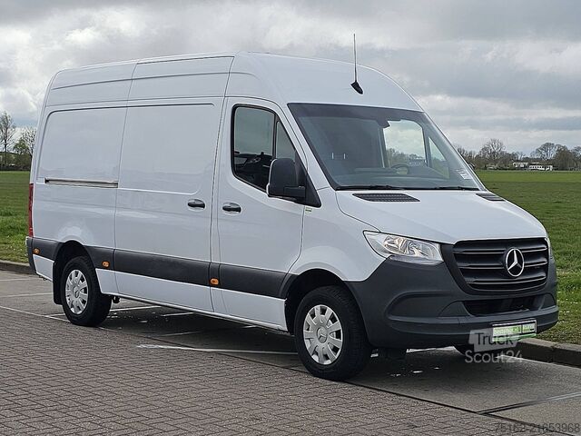 Універсал з високим дахом MERCEDES-BENZ SPRINTER 317 L2H2 3.5T-Trekhaak!