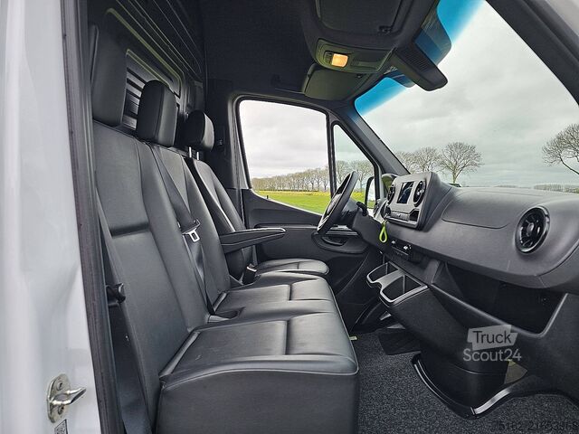 Універсал з високим дахом MERCEDES-BENZ SPRINTER 317 L2H2 3.5T-Trekhaak!