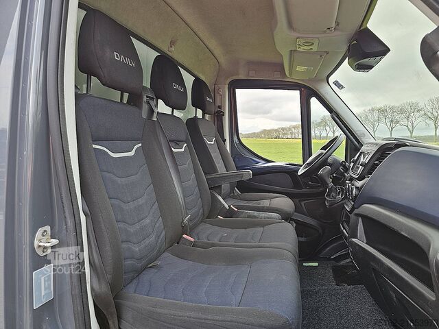 Kipper IVECO DAILY 35C18 ac automaat EURO6