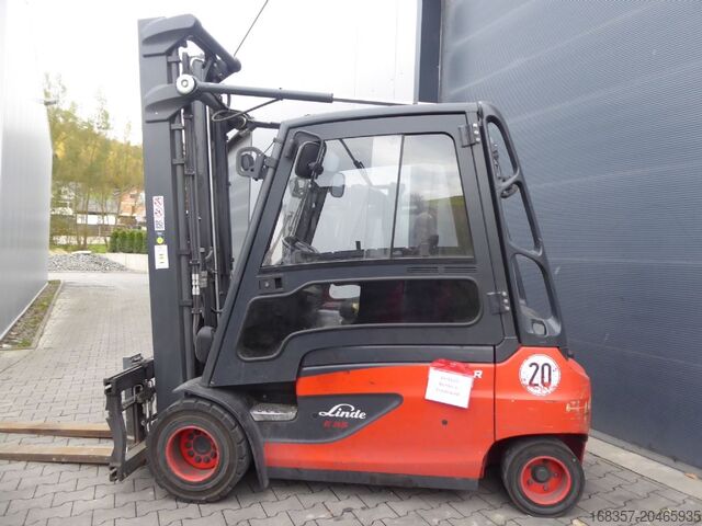 Ανυψωτικό περονοφόρο με εμπρόσθιο φορτηγό Linde E35HL-01