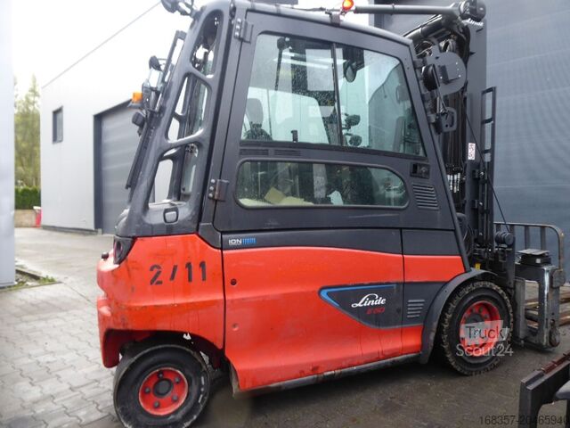 Ανυψωτικό περονοφόρο με εμπρόσθιο φορτηγό Linde E50HL-01/600