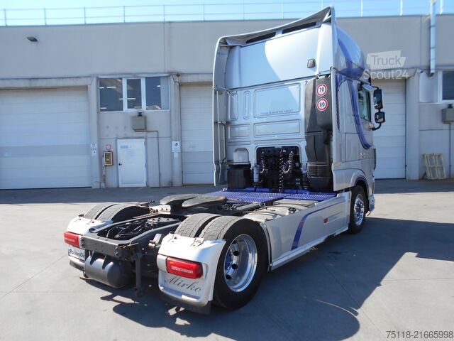 Prostorninska vlačilna enota DAF XF 530 SSC - LOW DECK