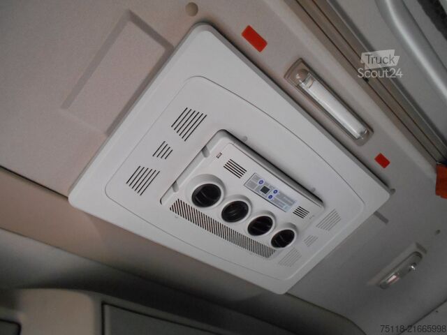 Prostorninska vlačilna enota DAF XF 530 SSC - LOW DECK