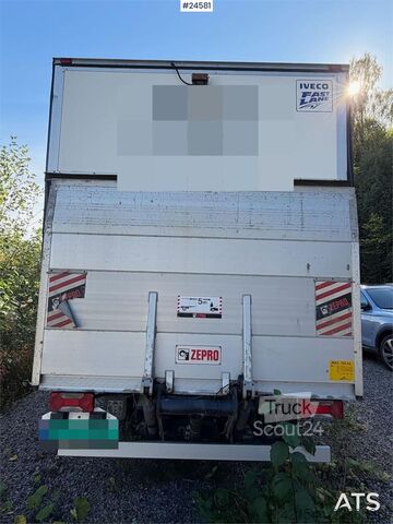 Kuffert Iveco 4x2 Box truck - Zepro tail lift and side door