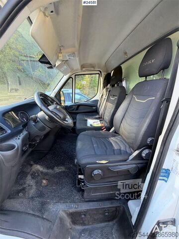 Kuffert Iveco 4x2 Box truck - Zepro tail lift and side door