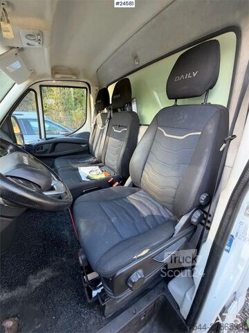 Kuffert Iveco 4x2 Box truck - Zepro tail lift and side door