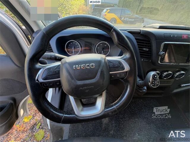 Kuffert Iveco 4x2 Box truck - Zepro tail lift and side door