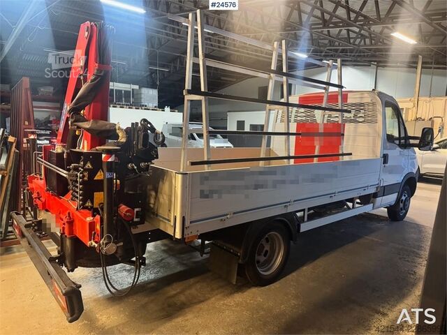Trailer til platform Iveco 50C18 Flatbed Truck with Rear-Mounted HMF Crane –